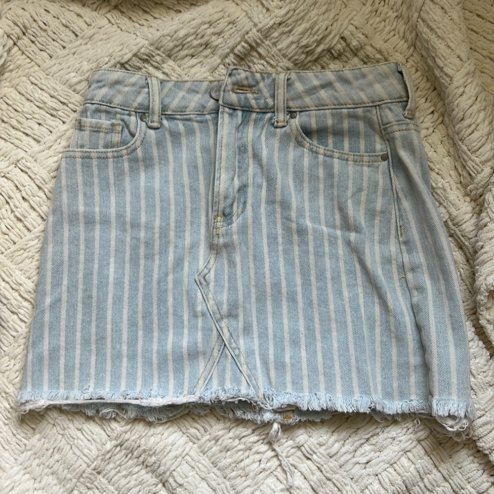 PACSUN  light wash jean skirt size 24 never worn!!